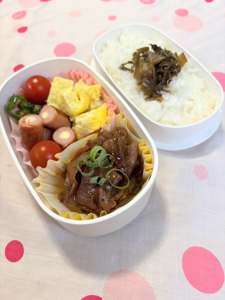 【冷凍食品なし】朝ラク&高たんぱくで栄養満点!高校生のための一週間お弁当記録
・高菜ごはん
・豚肉の甘辛煮
・だし巻き卵
・ピーマン炒め
・チーズインウィンナー